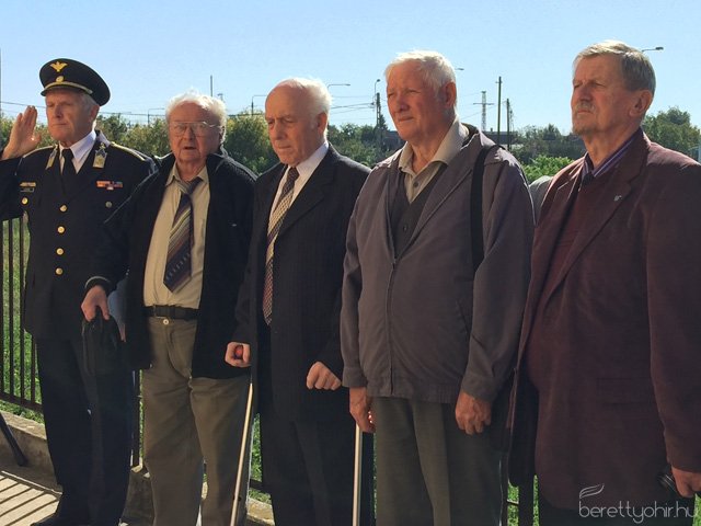 Emléktábla avatás 07